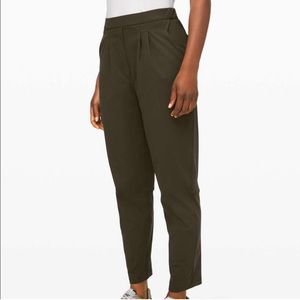 NWT Lululemon Essential HR Trouser Dark Olive Size 6